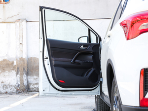 2018235T ԄӃ򌾫Ӣ {λ܇T