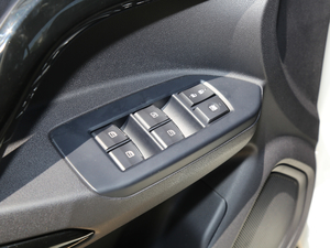 2018200T քӃ򌾫Ӣ {܇ƅ^	