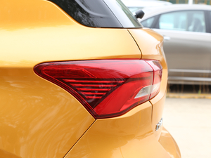 2018200T G-DCT 򌾫Ӣ ^