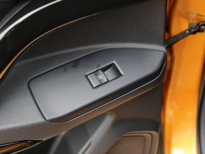 2018200T G-DCT (q)Ӣ g