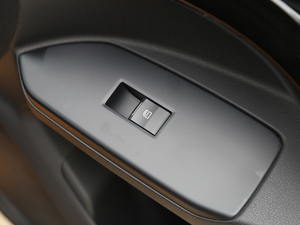 2018200T G-DCT (q)Ӣ g