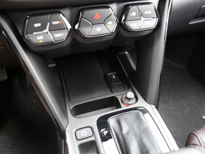 2018235T ԄӃ򌾫Ӣ g