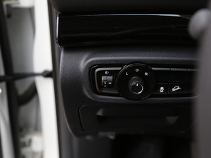 2018235T քӃ򌾫Ӣ п؅^