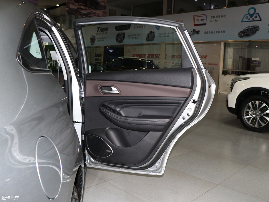 2018�����GA4 200T �Ԅ�������