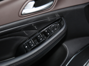 2018200T Ԅ(dng)F {܇ƅ^(q)	