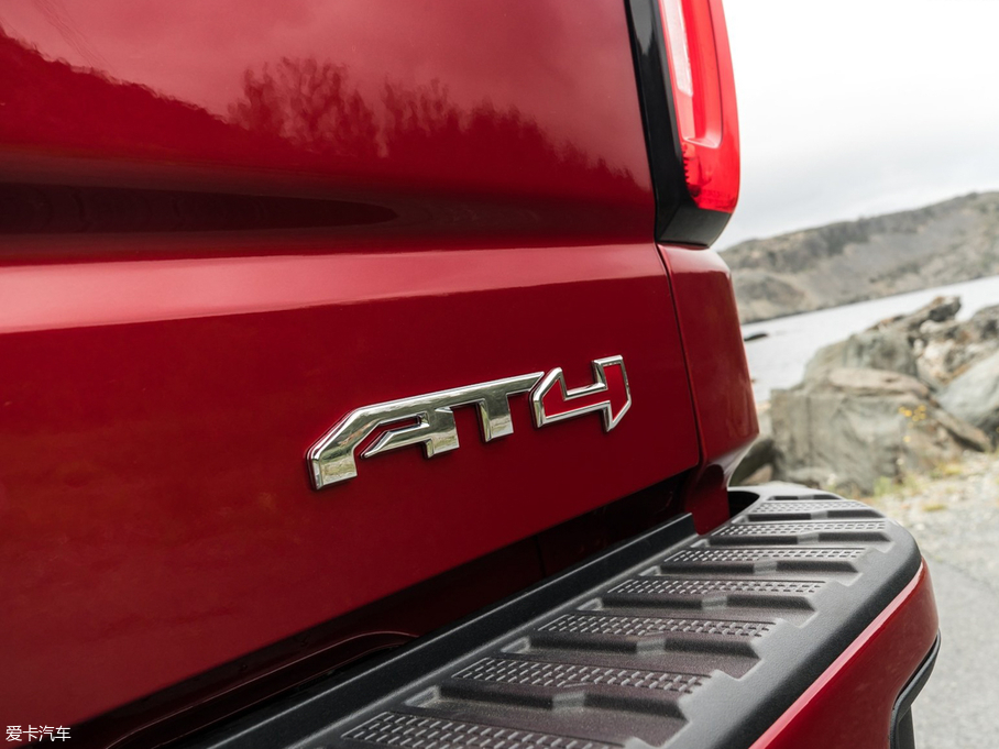 2019��SIERRA AT4