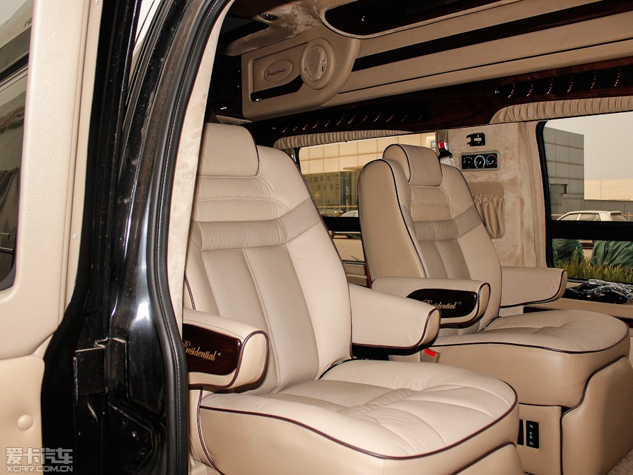  GMC商务之星 (进口)空间座椅