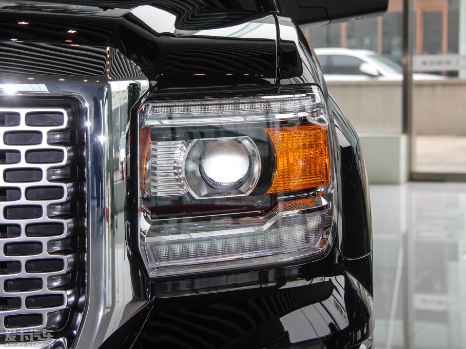 2015��SIERRA ������