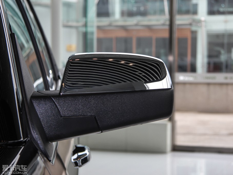 2015��SIERRA ������