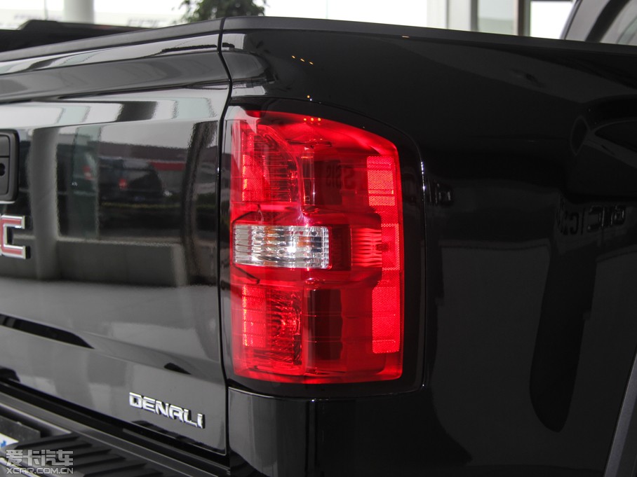 2015��SIERRA ������