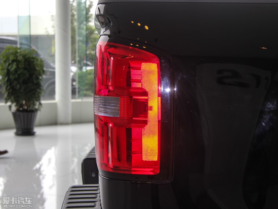 2015��SIERRA ������