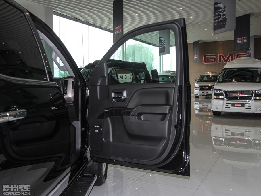 2015��SIERRA ������