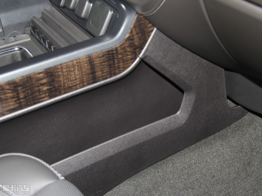 2015��SIERRA ������