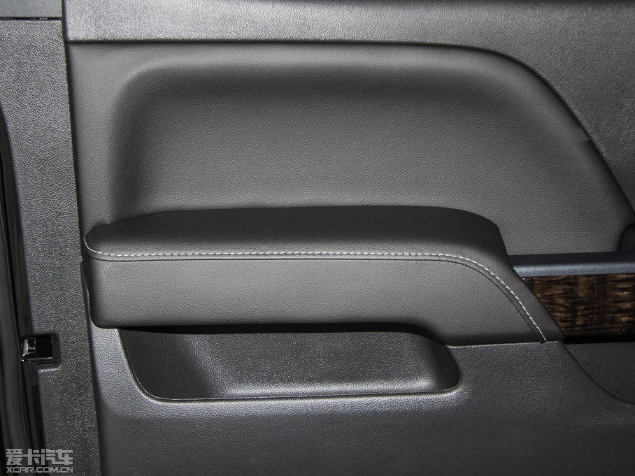 2015��SIERRA ������