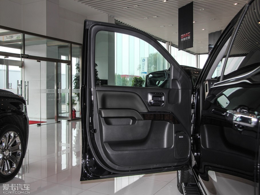 2015��SIERRA ������