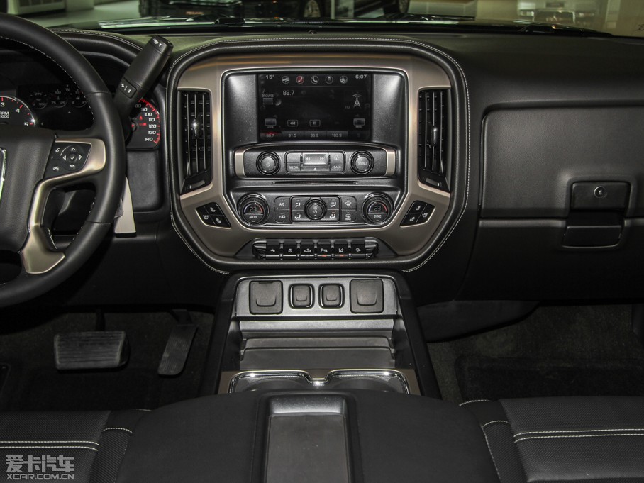 2015��SIERRA ������