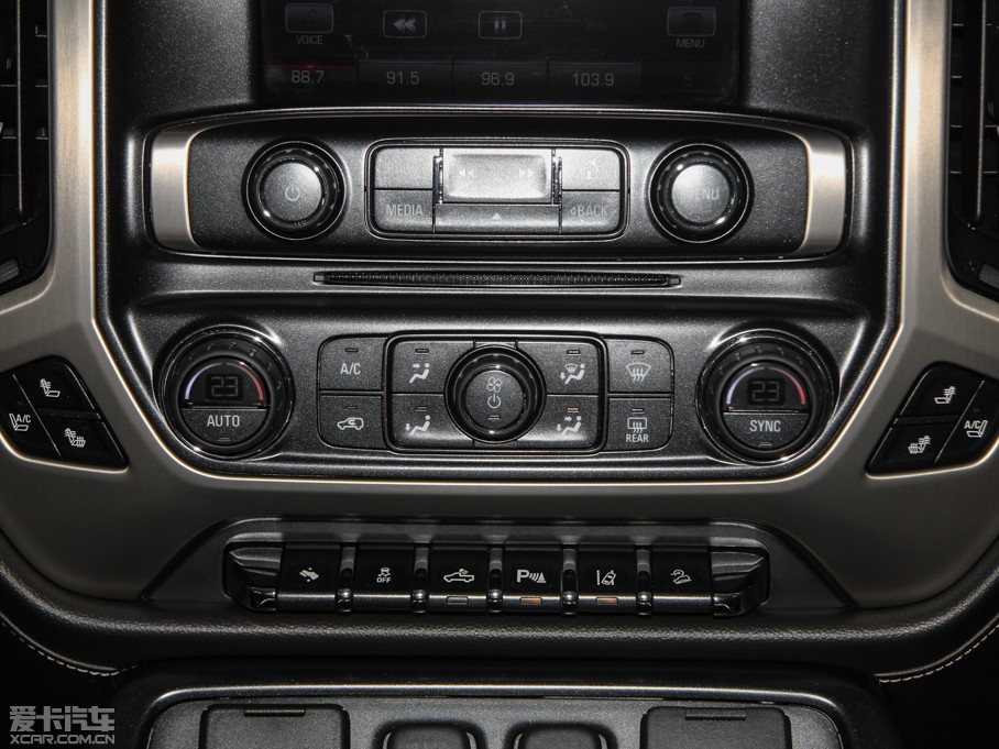 2015��SIERRA ������