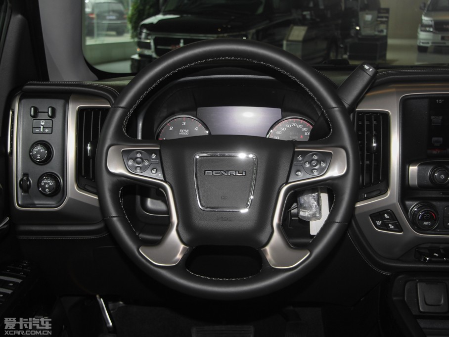 2015��SIERRA ������