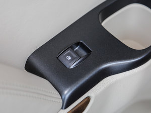 20166.2L DENALI 4WD g