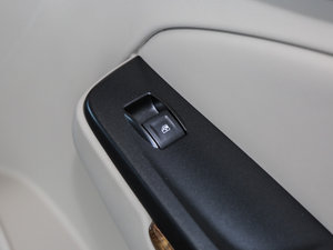 20166.2L DENALI 4WD g