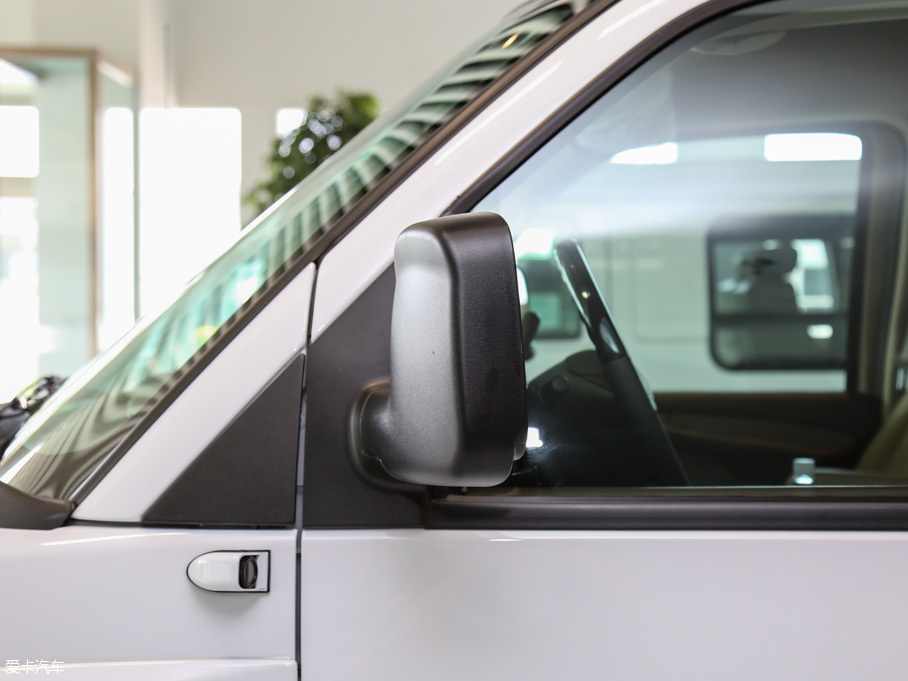 2016Savana 1500S (q)