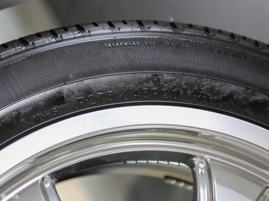 2016Savana 1500S (q)