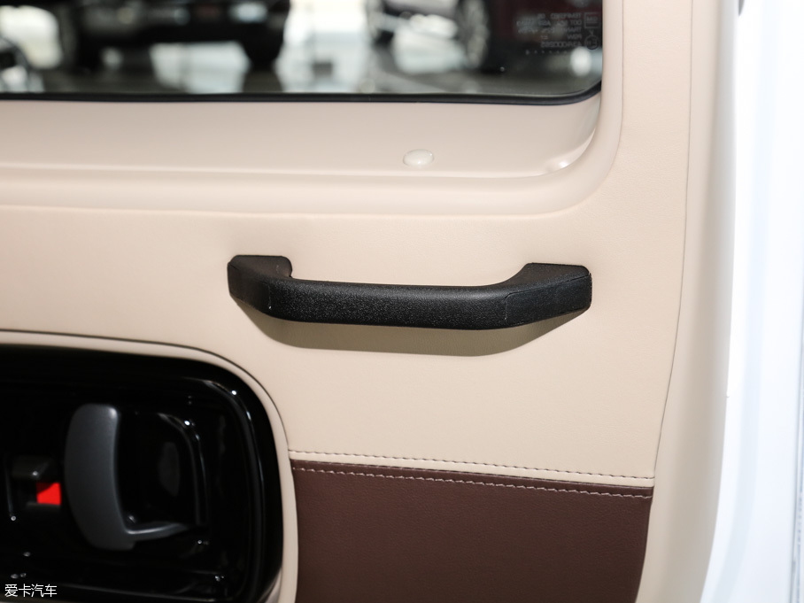 2016Savana 1500S (q)