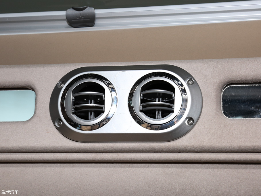 2016Savana 1500S (q)