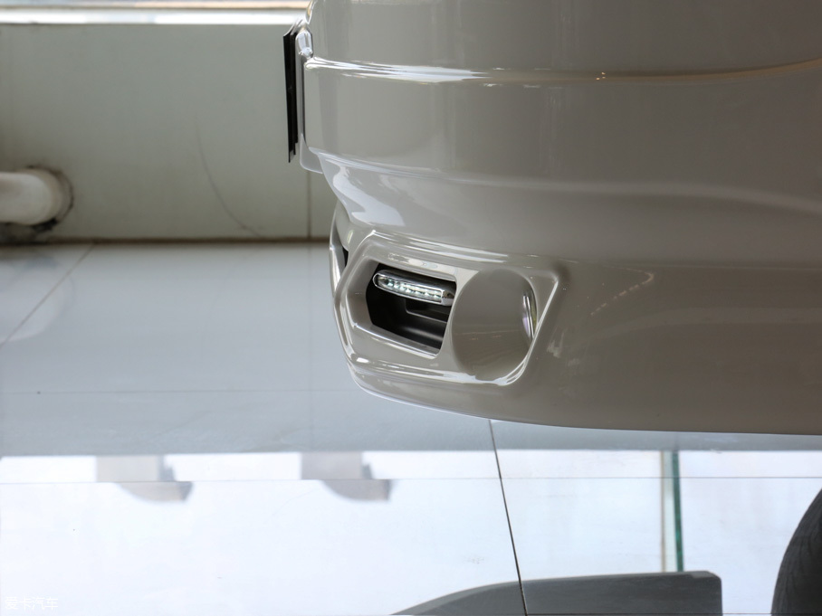 2016��Savana 2500S ����\�Ӱ�