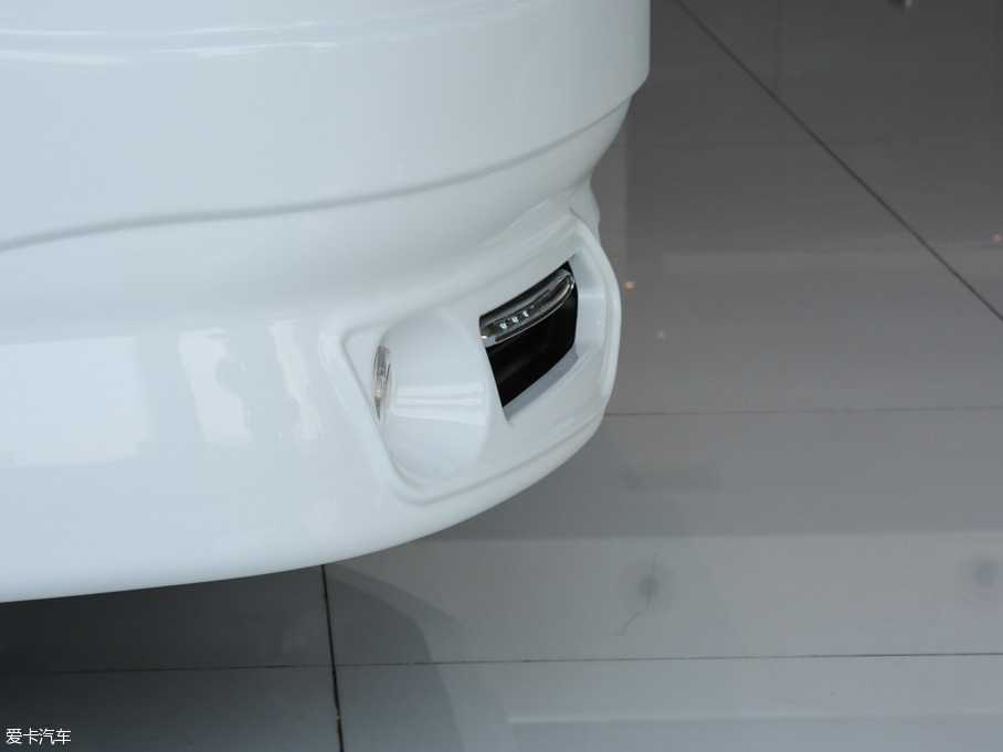 2016��Savana 2500S ����\�Ӱ�