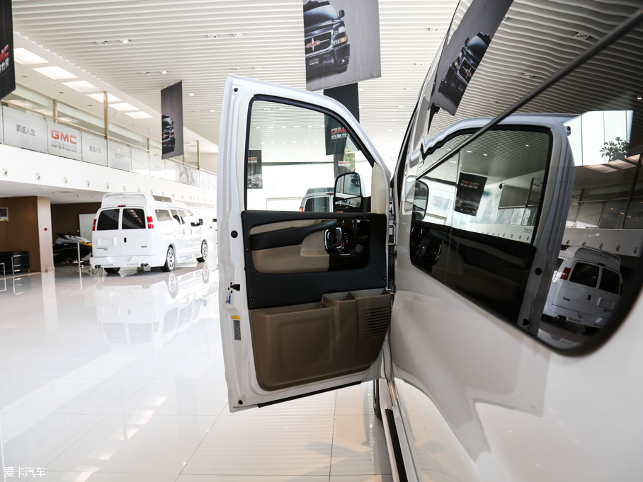 2016��Savana 2500S ����\�Ӱ�