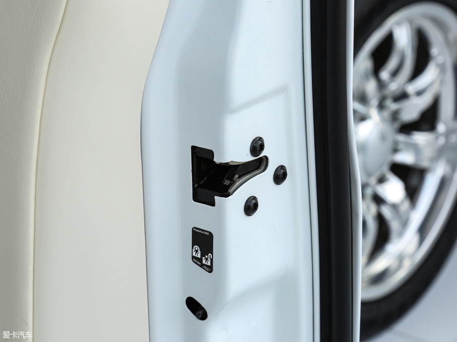 2016��Savana 2500S ����\�Ӱ�