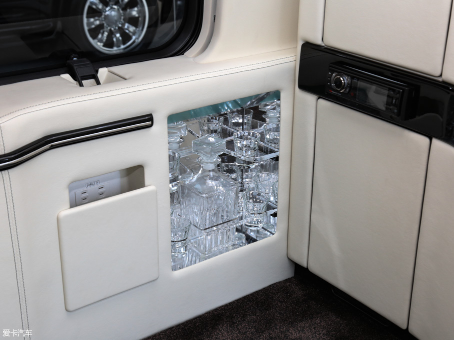 2016Savana 2500S \Ӱ