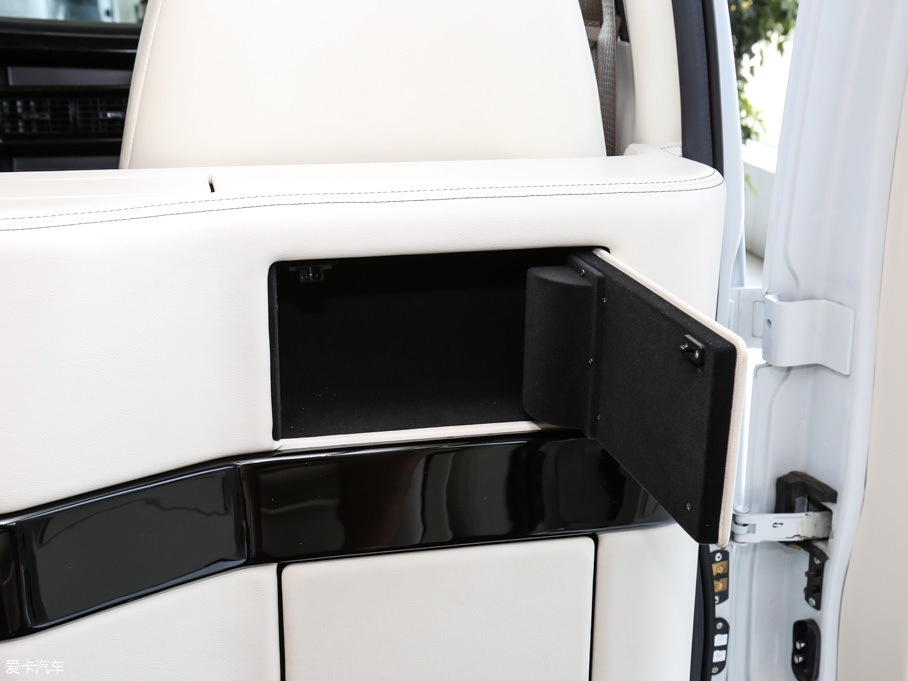 2016Savana 2500S (q)\(yn)(dng)