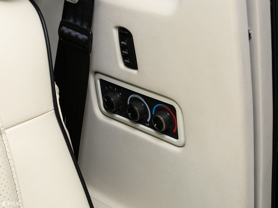 2016Savana 2500S \Ӱ