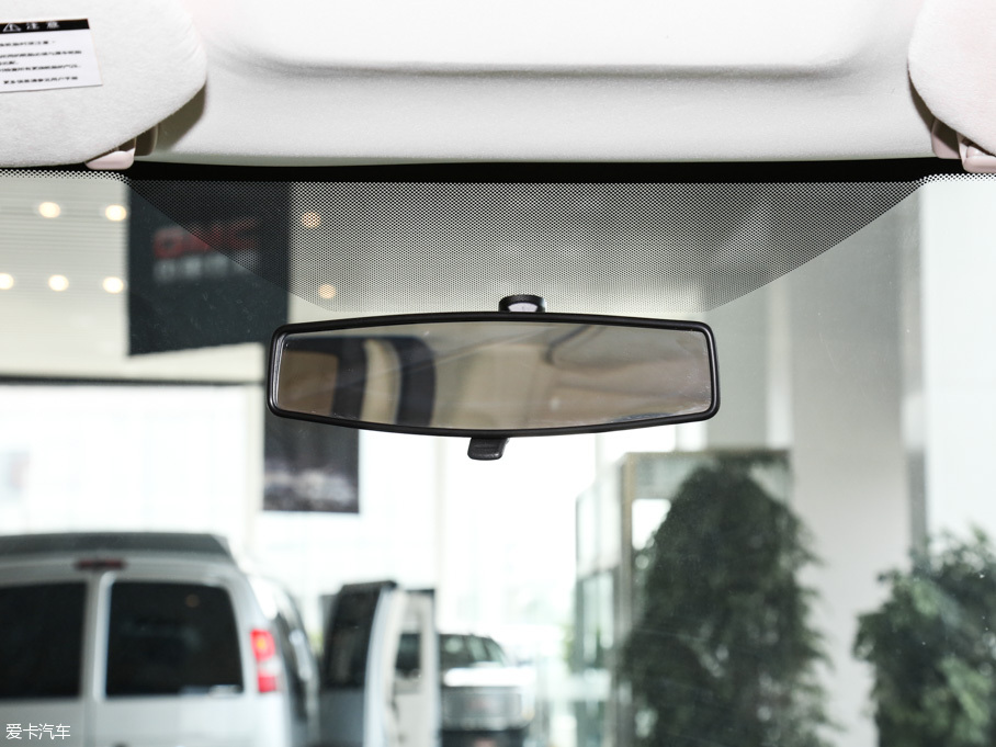 2016Savana 2500S \Ӱ