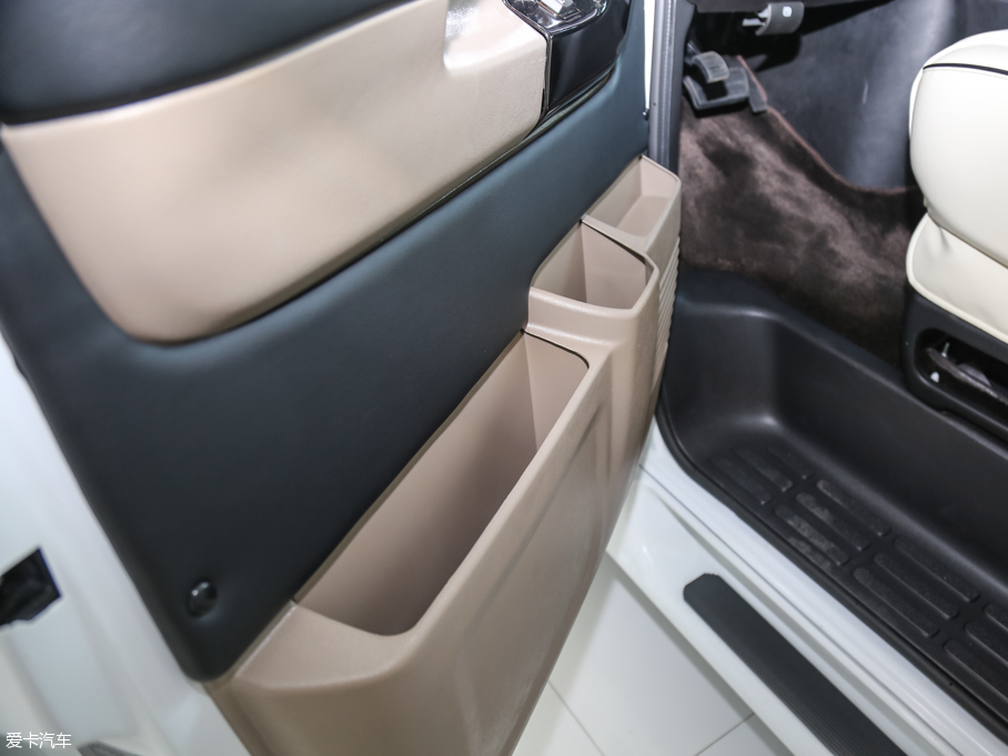 2017Savana 6.0L 2500S