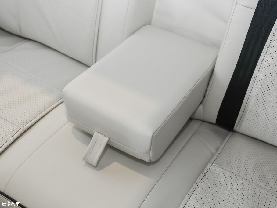 2017Savana 6.0L 2500S