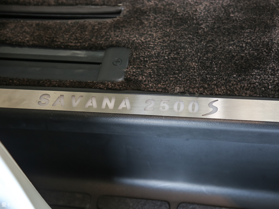 2017Savana 6.0L 2500S
