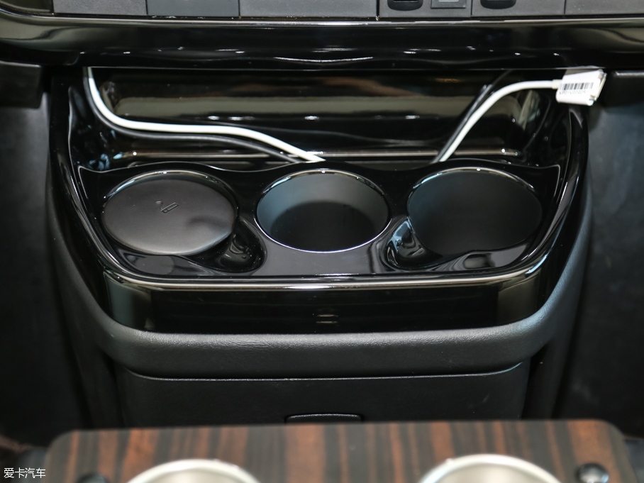 2017Savana 6.0L 2500S