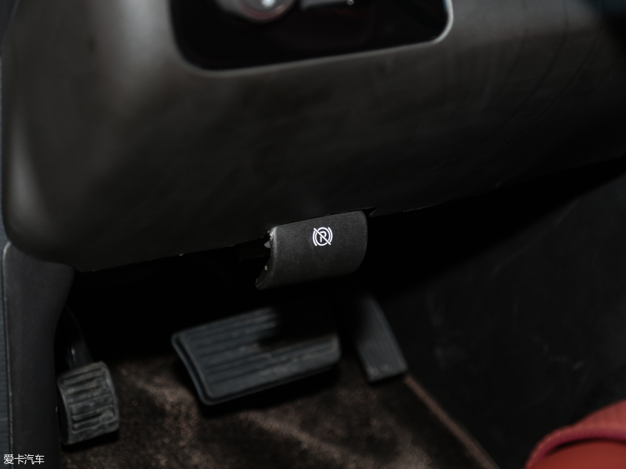 2017Savana 6.0L 2500S