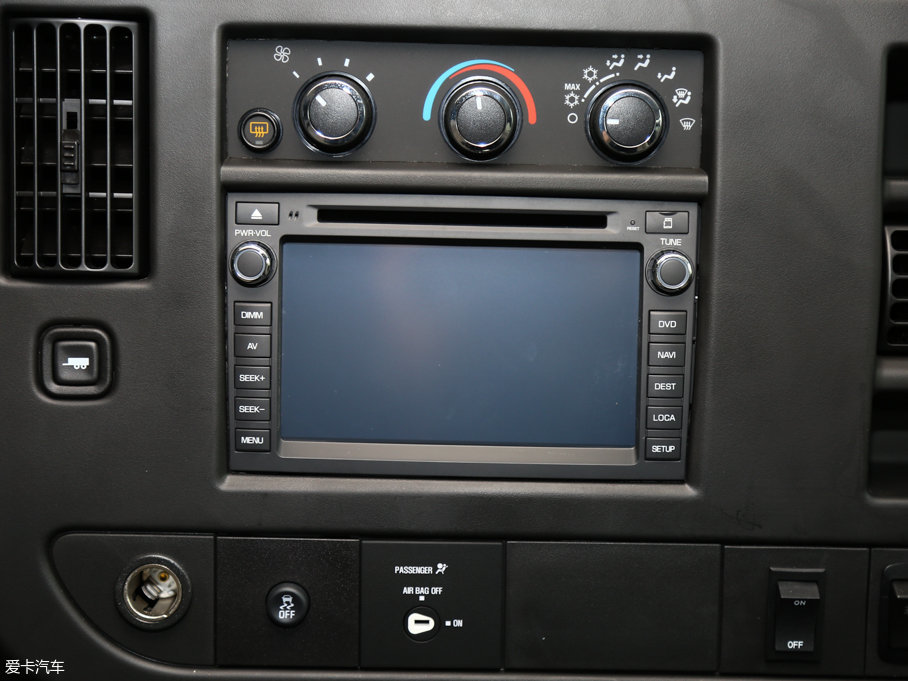 2017Savana 6.0L 3500 (w)