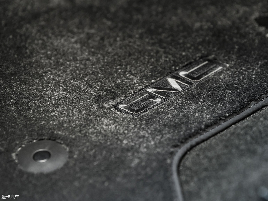 2018��Yukon DENALI