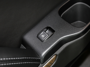 20186.2L DENALILS 4WD g