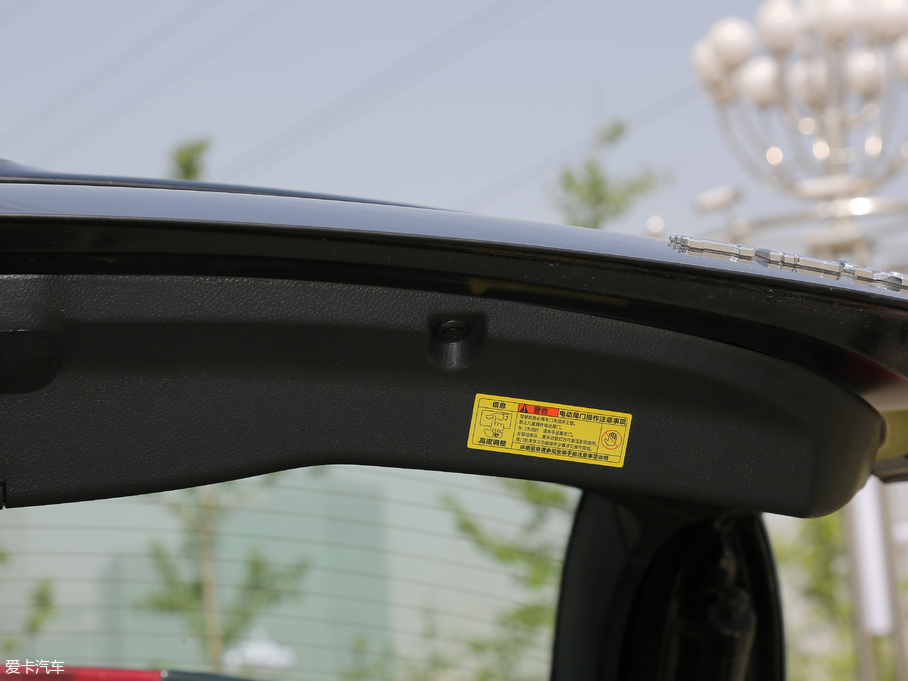 2018vX80 Live 1.8T ԄŞ