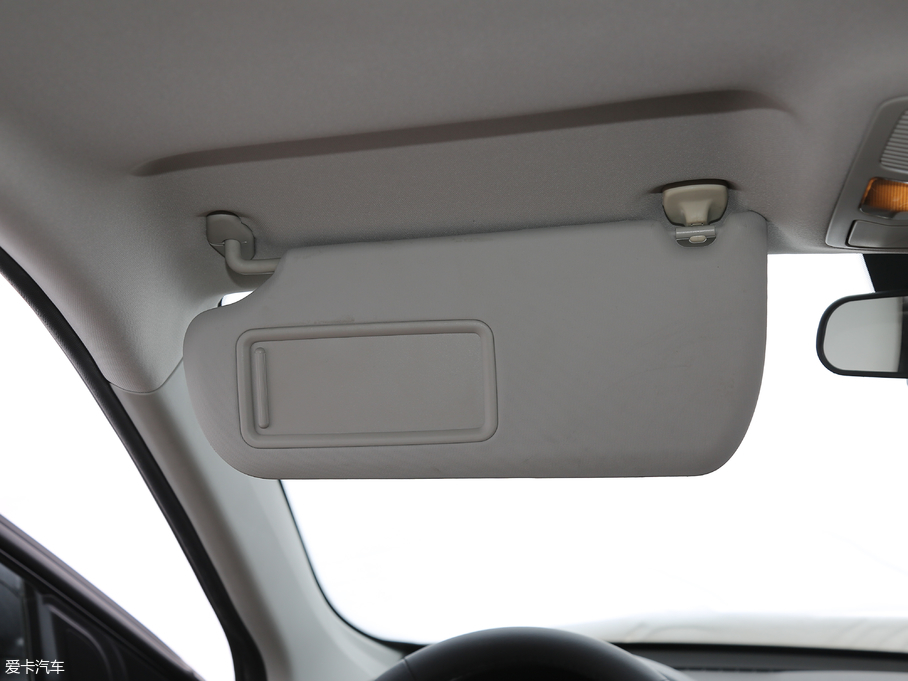 2018vX80 Live 1.8T ԄŞ