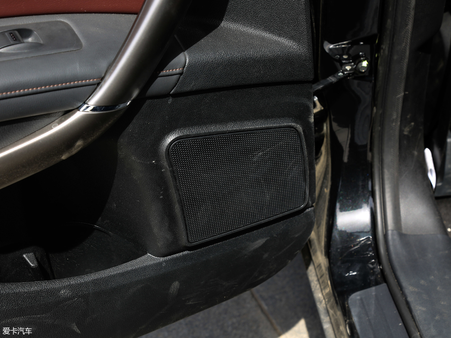 2018vX80 Live 1.8T ԄŞ