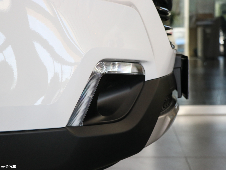 2018vX80 Live 2.0L Ԅ(dng)m