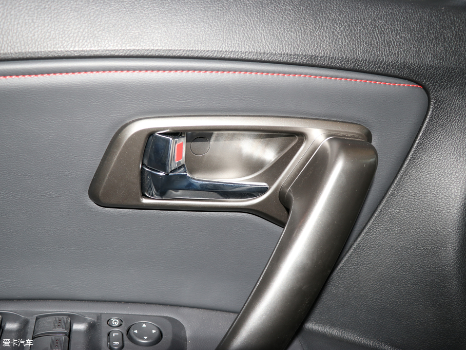 2018vX80 Live 2.0L Ԅm