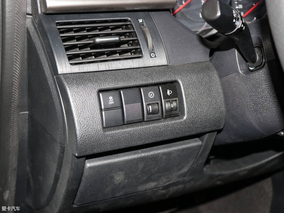 2018vX80 Live 2.0L Ԅ(dng)m